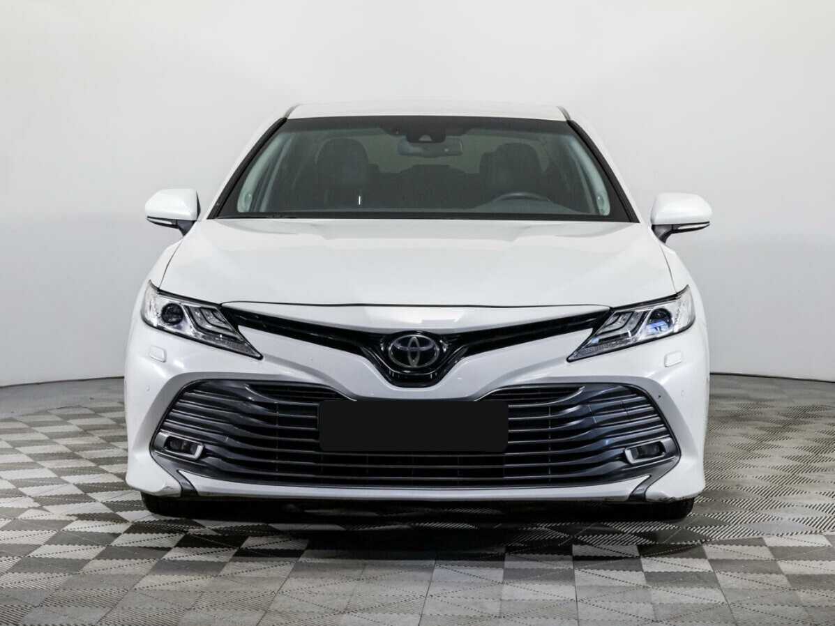 Toyota Camry б/у, 2018, Автоматическая. Фото: #1