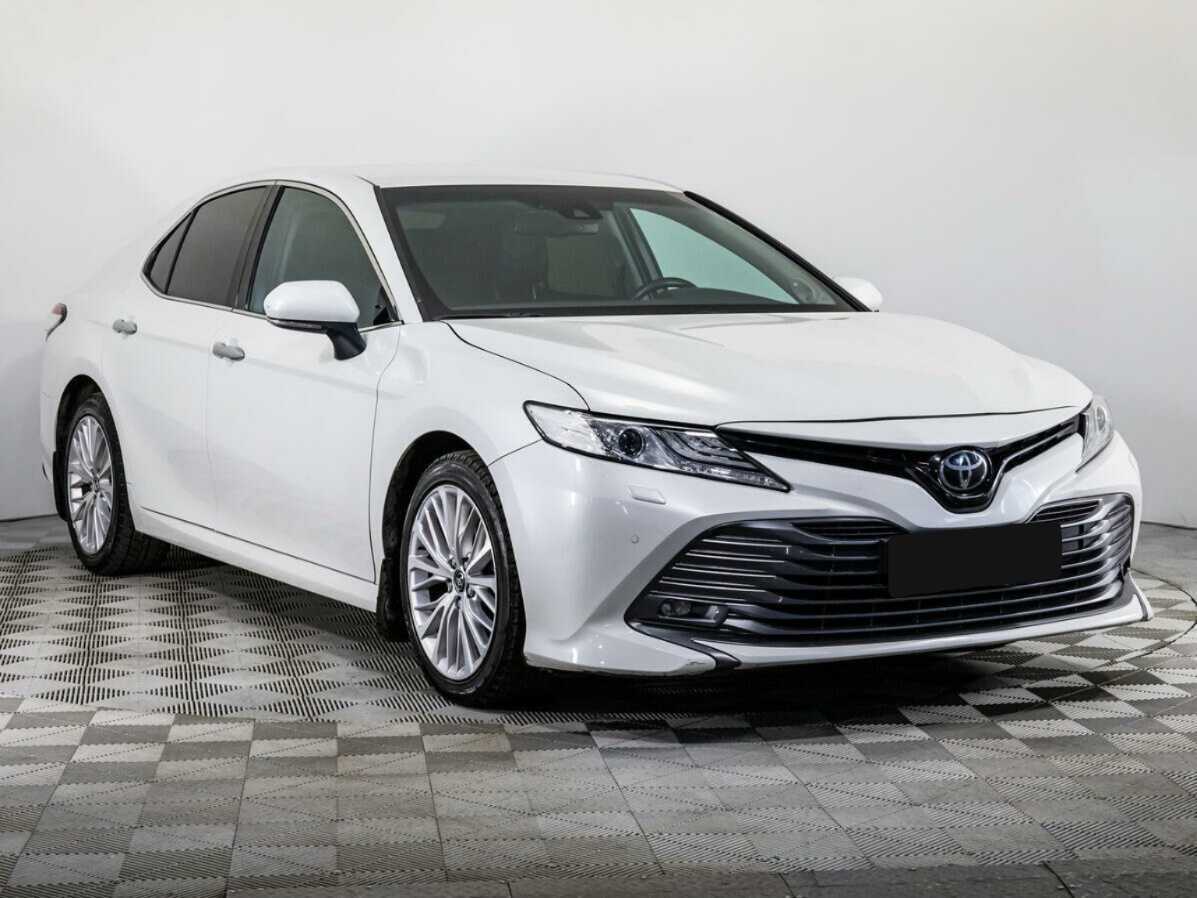 Toyota Camry б/у, 2018, Автоматическая. Фото: #2