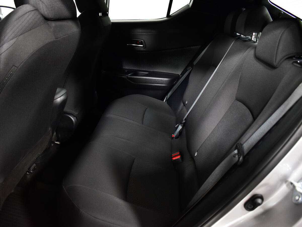 Toyota C-HR б/у, 2019, Вариатор. Фото: #9