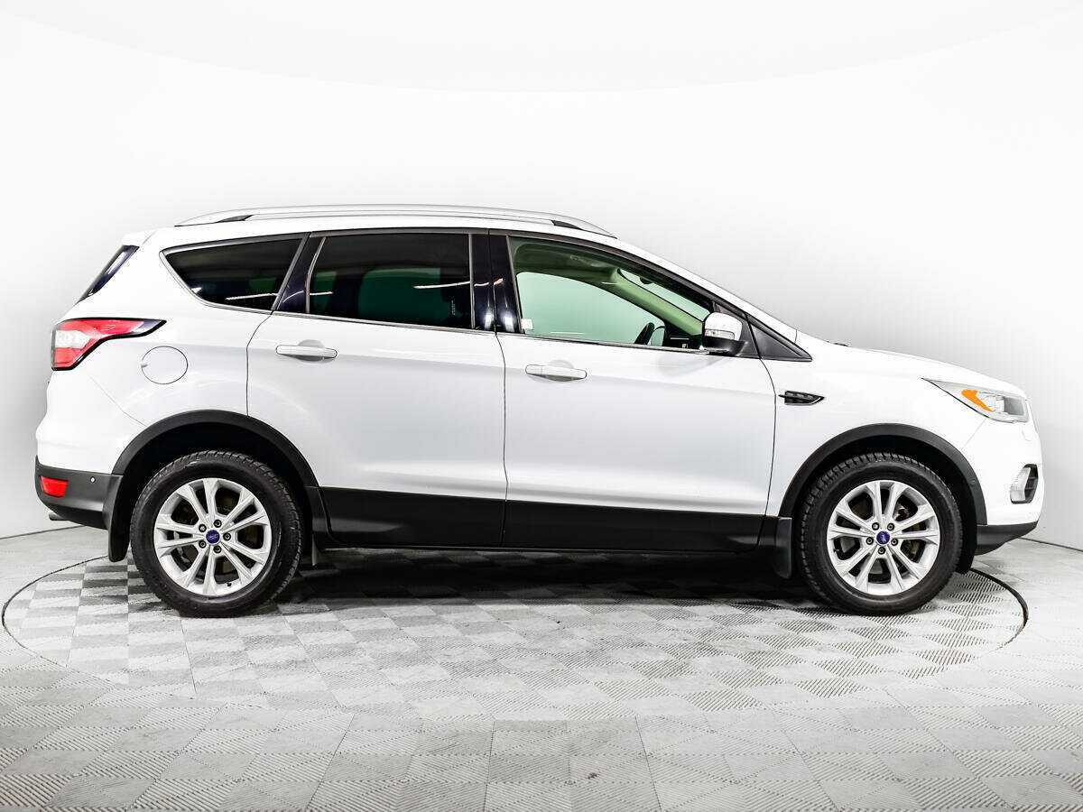 Ford Kuga б/у, 2017, Автоматическая. Фото: #3