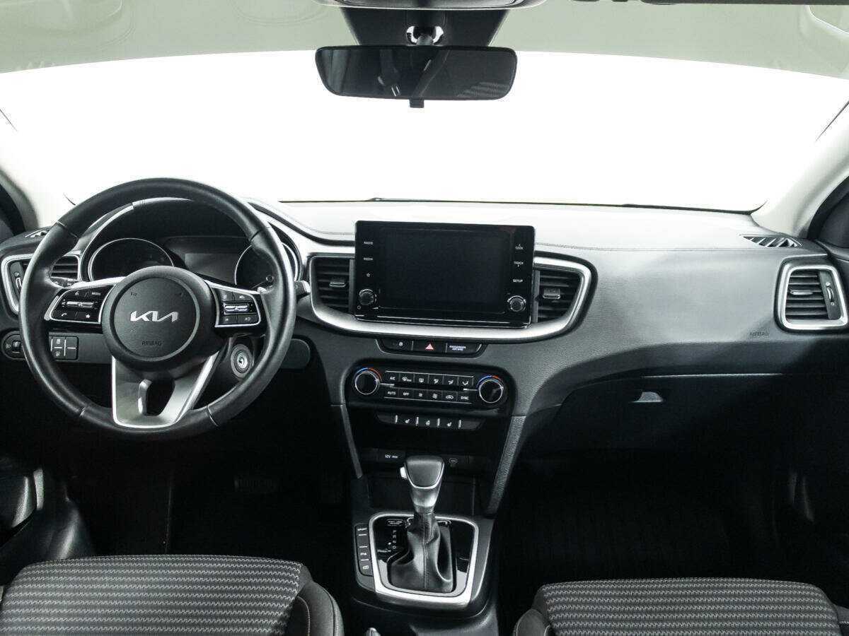 Kia Ceed б/у, 2023, Автоматическая. Фото: #12