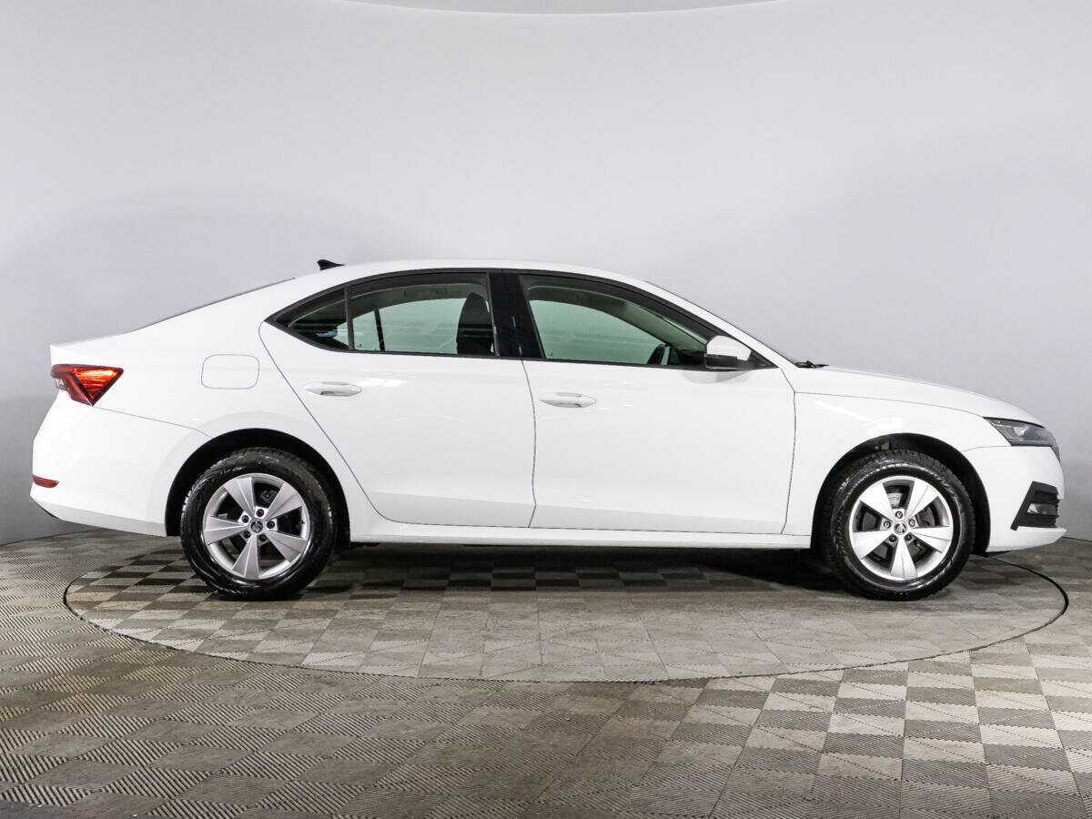 Skoda Octavia б/у, 2021, Автоматическая. Фото: #3