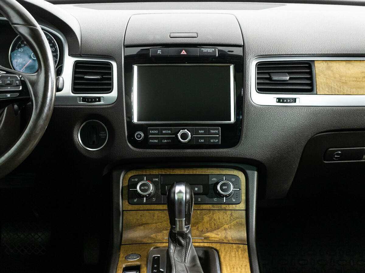 Volkswagen Touareg б/у, 2013, Автоматическая. Фото: #11