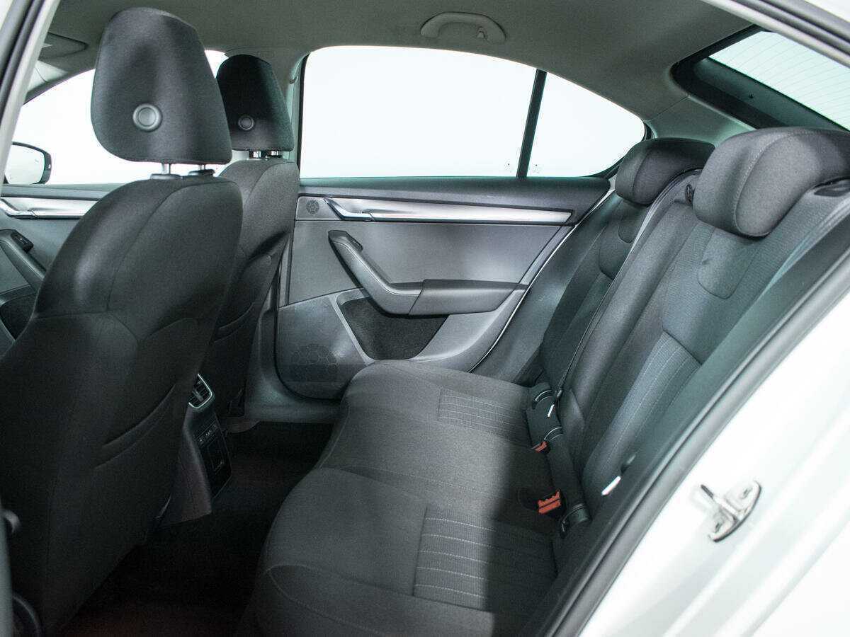 Skoda Octavia б/у, 2018, Роботизированная. Фото: #9