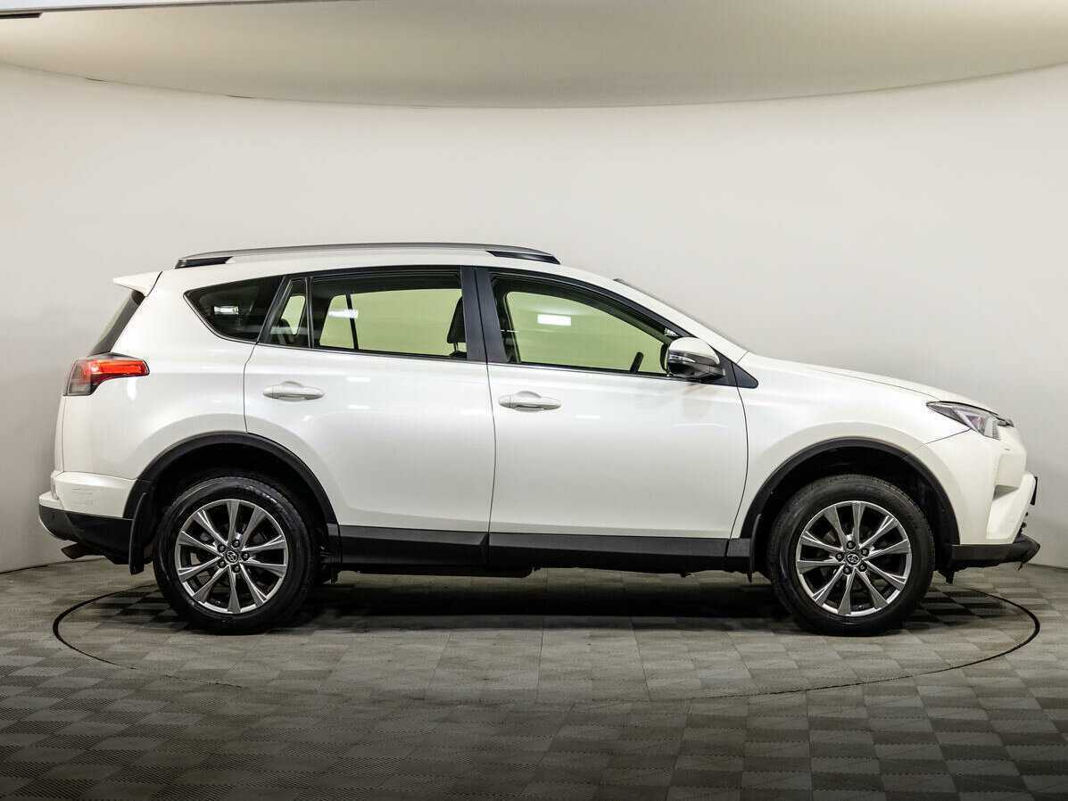 Toyota RAV4 б/у, 2015, Автоматическая. Фото: #2