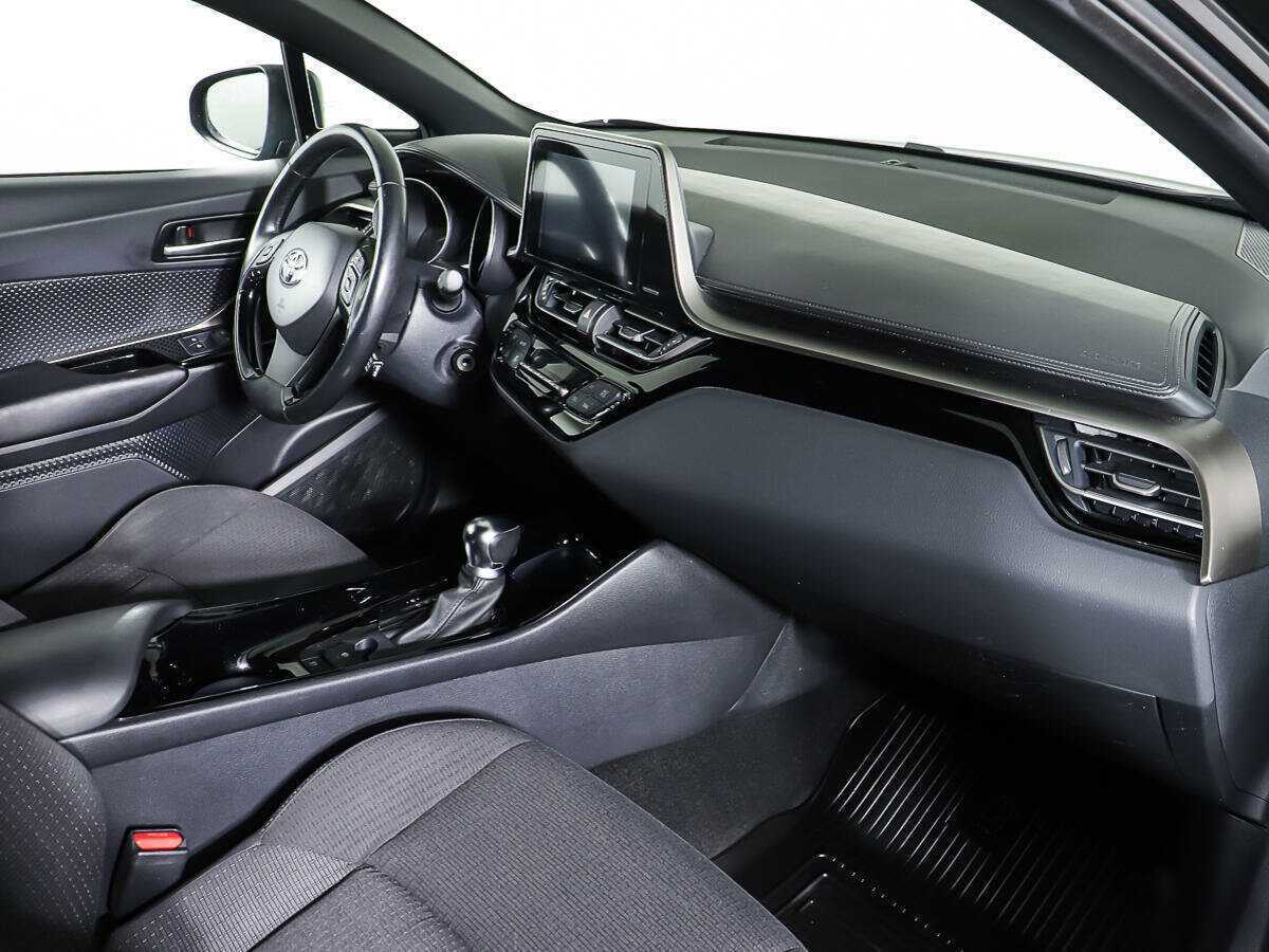 Toyota C-HR б/у, 2019, Вариатор. Фото: #8