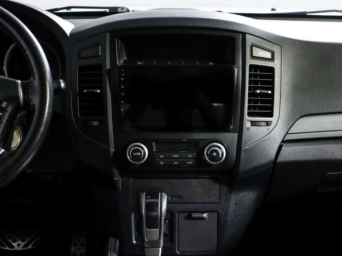 Mitsubishi Pajero б/у, 2012, Автоматическая. Фото: #10