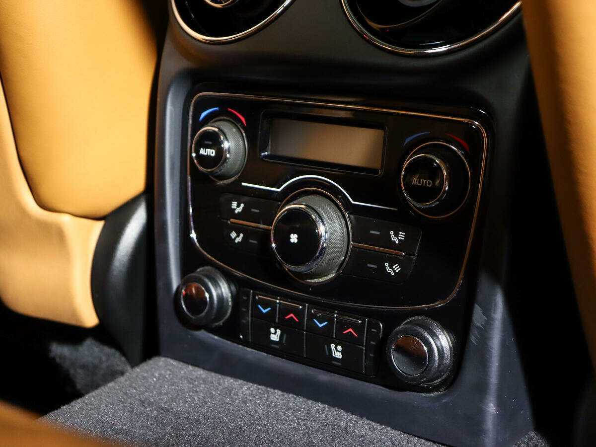 Jaguar XJ б/у, 2014, Автоматическая. Фото: #16