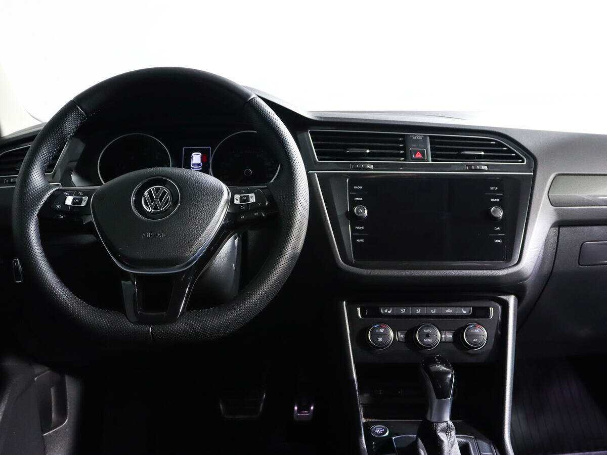 Volkswagen Tiguan б/у, 2017, Роботизированная. Фото: #9