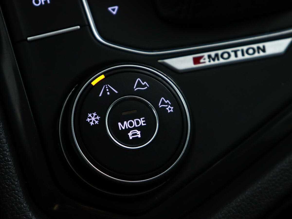 Volkswagen Tiguan б/у, 2017, Роботизированная. Фото: #16