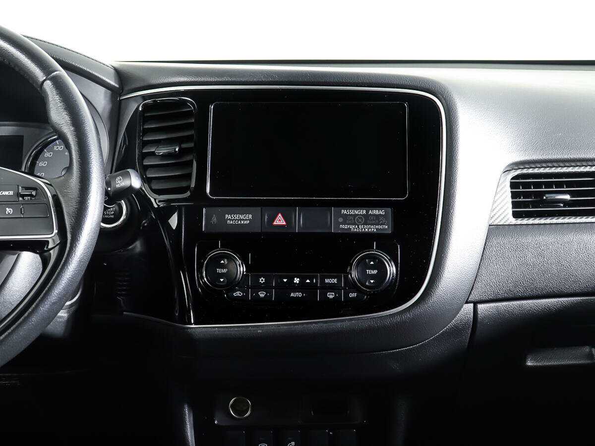 Mitsubishi Outlander б/у, 2018, Вариатор. Фото: #10