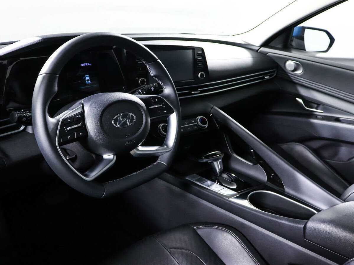 Hyundai Elantra б/у, 2022, Вариатор. Фото: #11