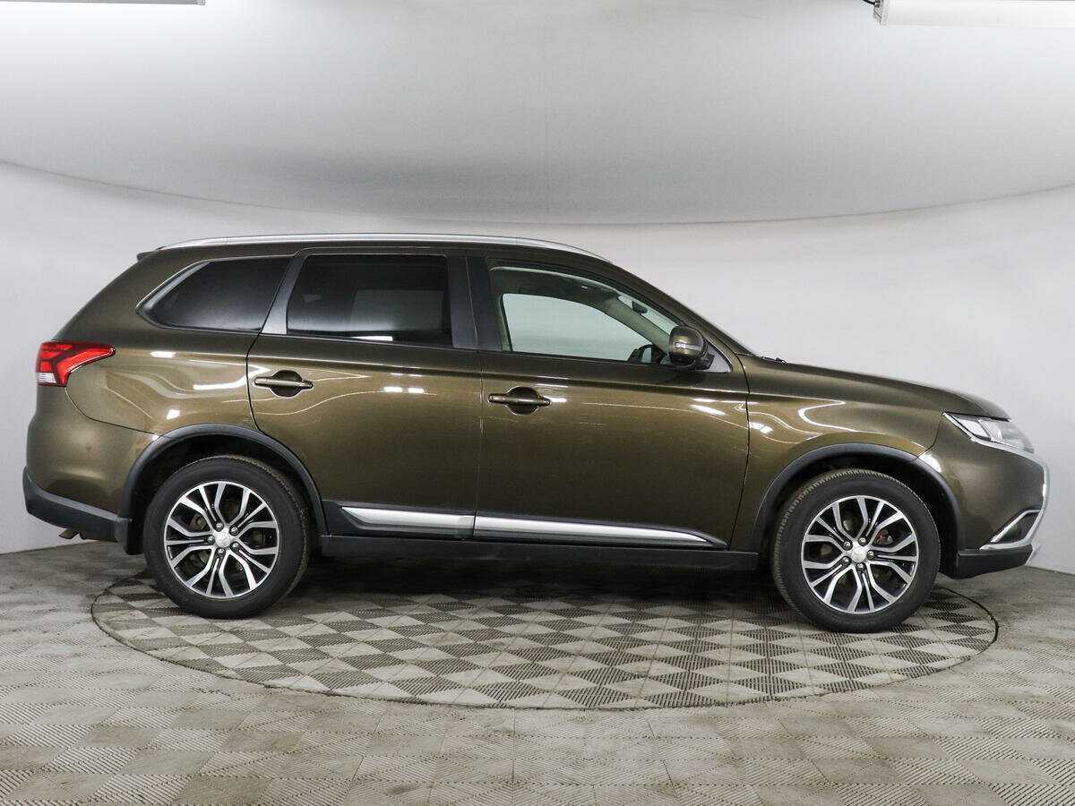 Mitsubishi Outlander б/у, 2018, Вариатор. Фото: #3