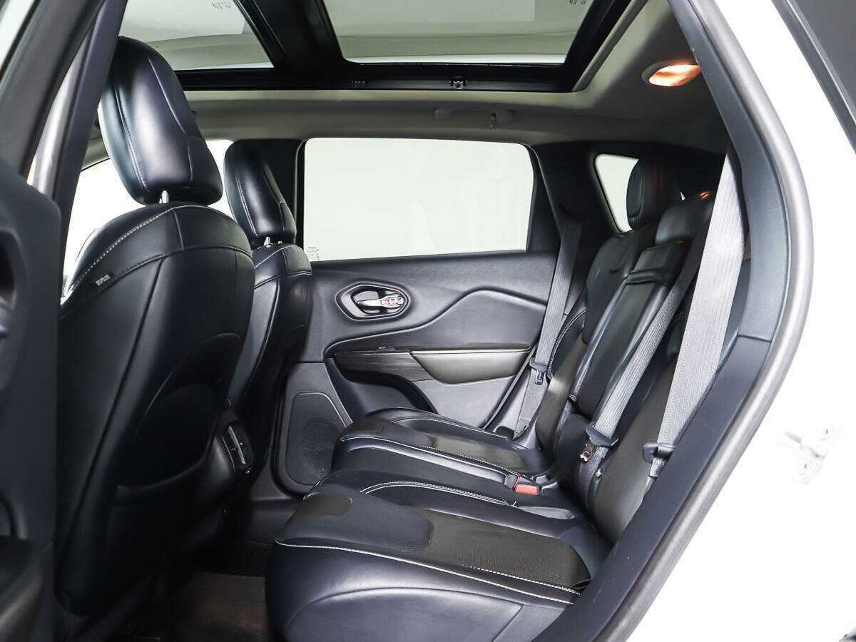 Jeep Cherokee б/у, 2014, Автоматическая. Фото: #8