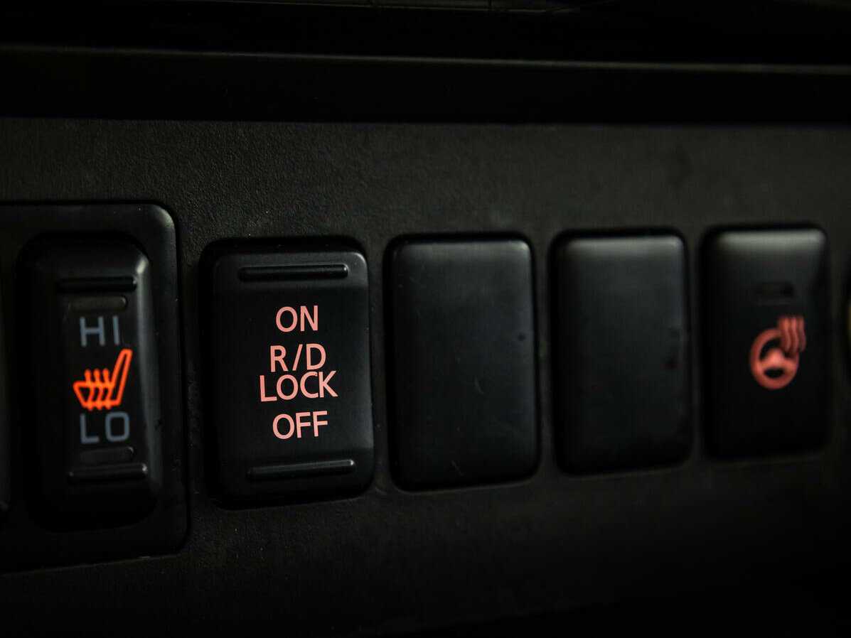 Mitsubishi Pajero Sport б/у, 2018, Автоматическая. Фото: #16