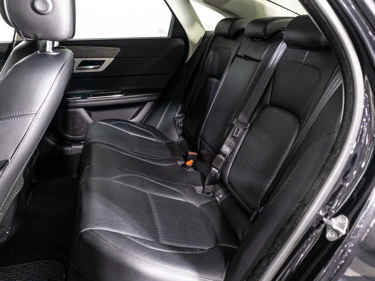 Jaguar XF б/у, 2016, Автоматическая. Фото: #9