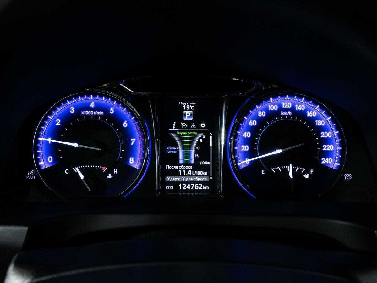 Toyota Camry б/у, 2016, Автоматическая. Фото: #11