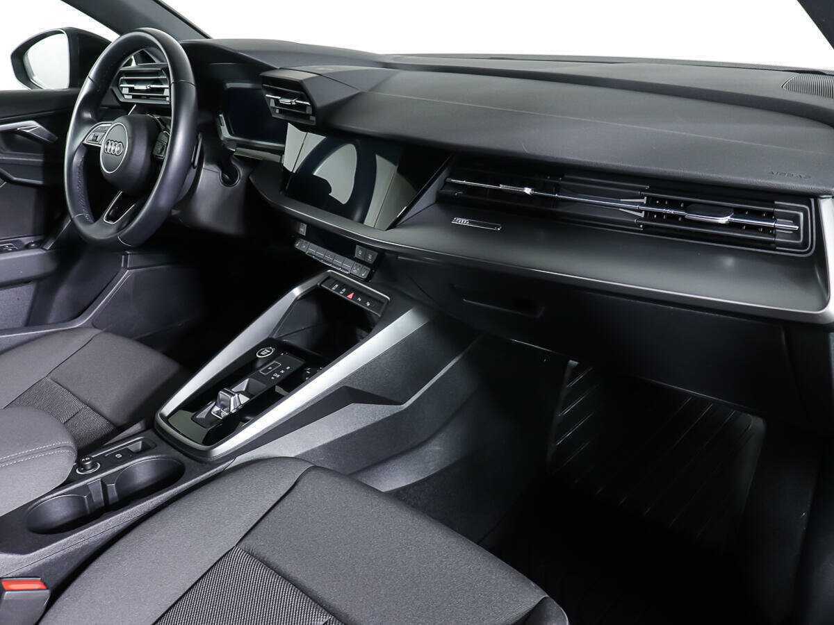 Audi A3 б/у, 2021, Механическая. Фото: #7