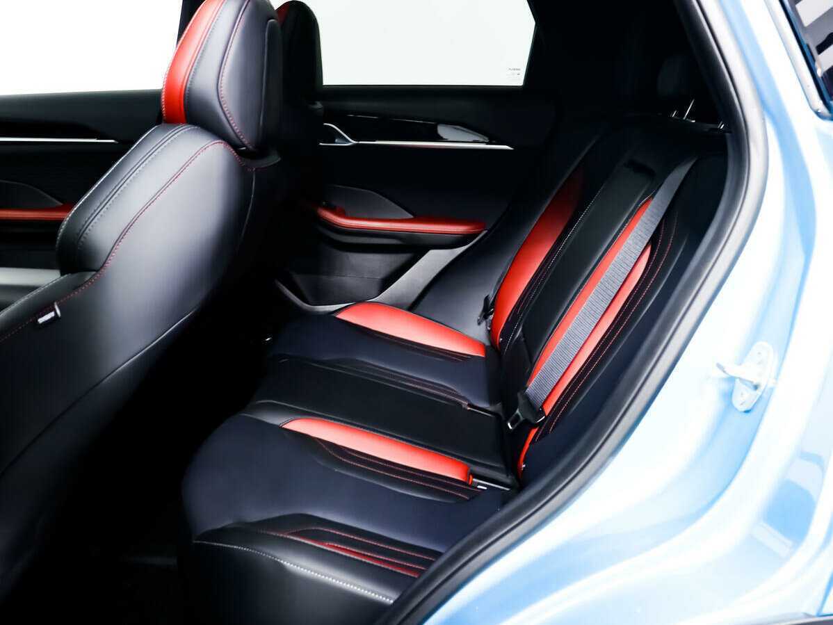 Geely Coolray б/у, 2023, Роботизированная. Фото: #11