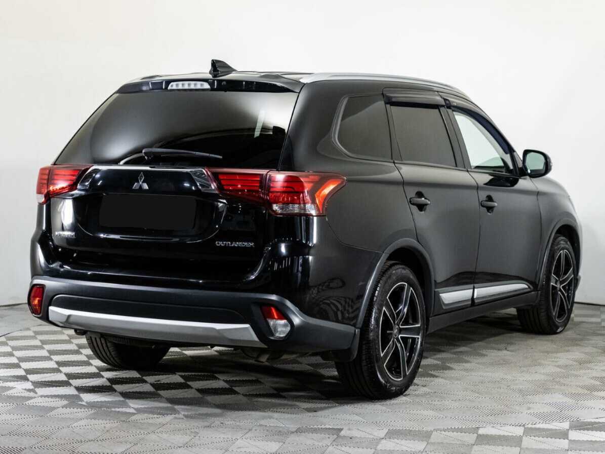 Mitsubishi Outlander б/у, 2018, Вариатор. Фото: #4