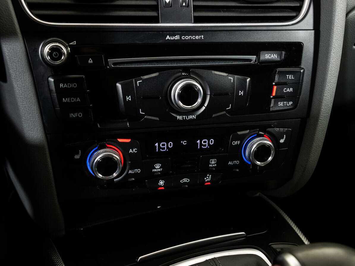 Audi A4 б/у, 2015, Роботизированная. Фото: #14