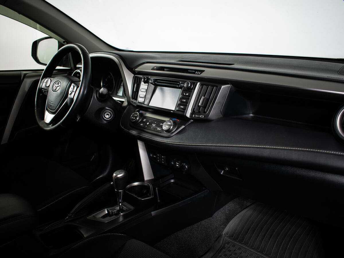 Toyota RAV4 б/у, 2016, Автоматическая. Фото: #6