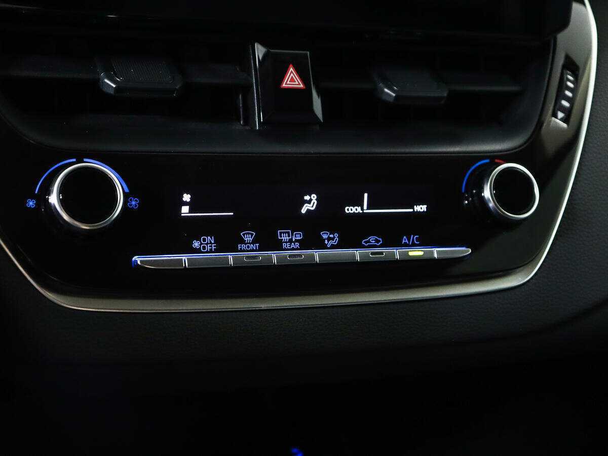 Toyota Corolla б/у, 2019, Механическая. Фото: #13