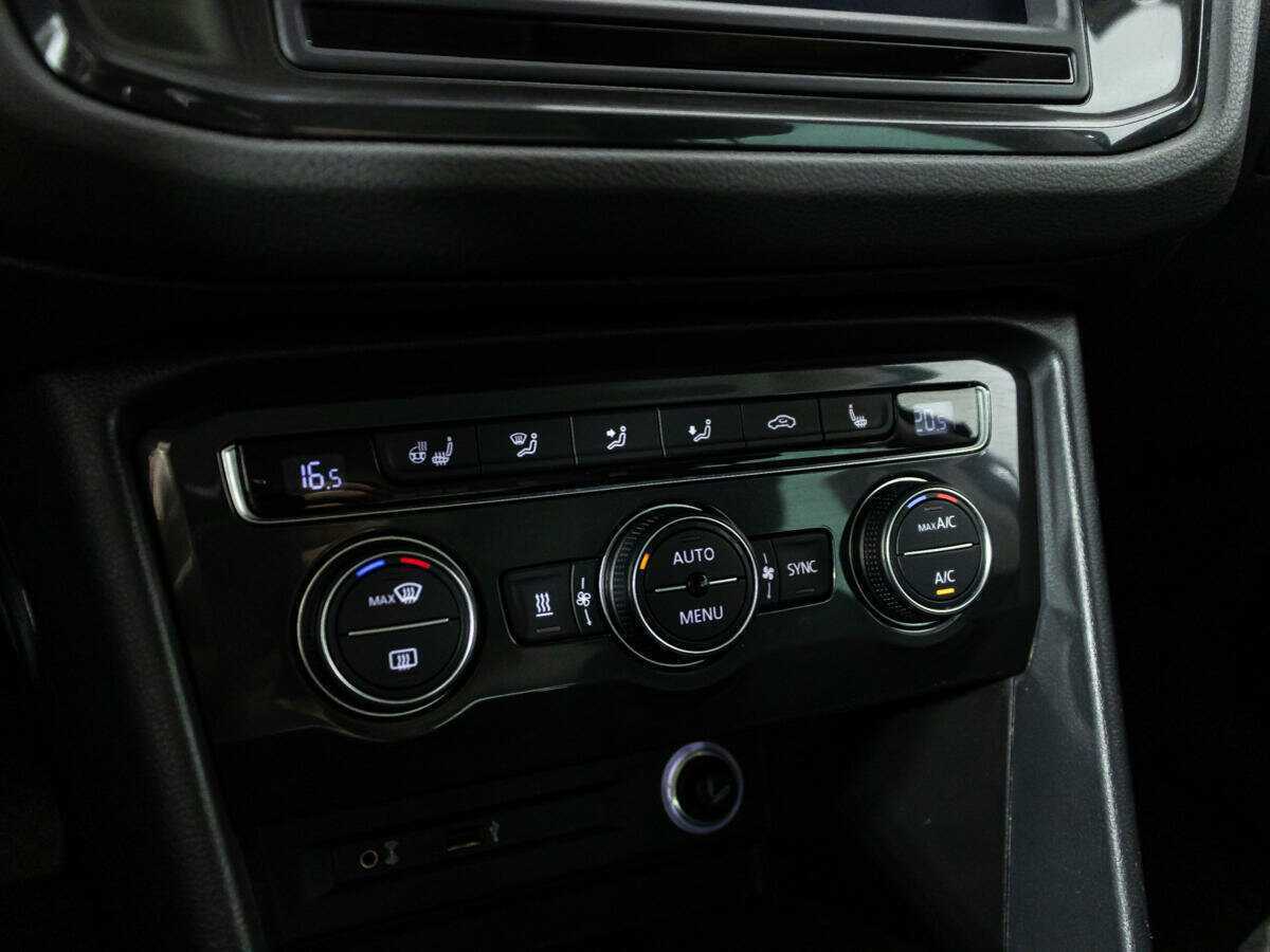 Volkswagen Tiguan б/у, 2017, Роботизированная. Фото: #16