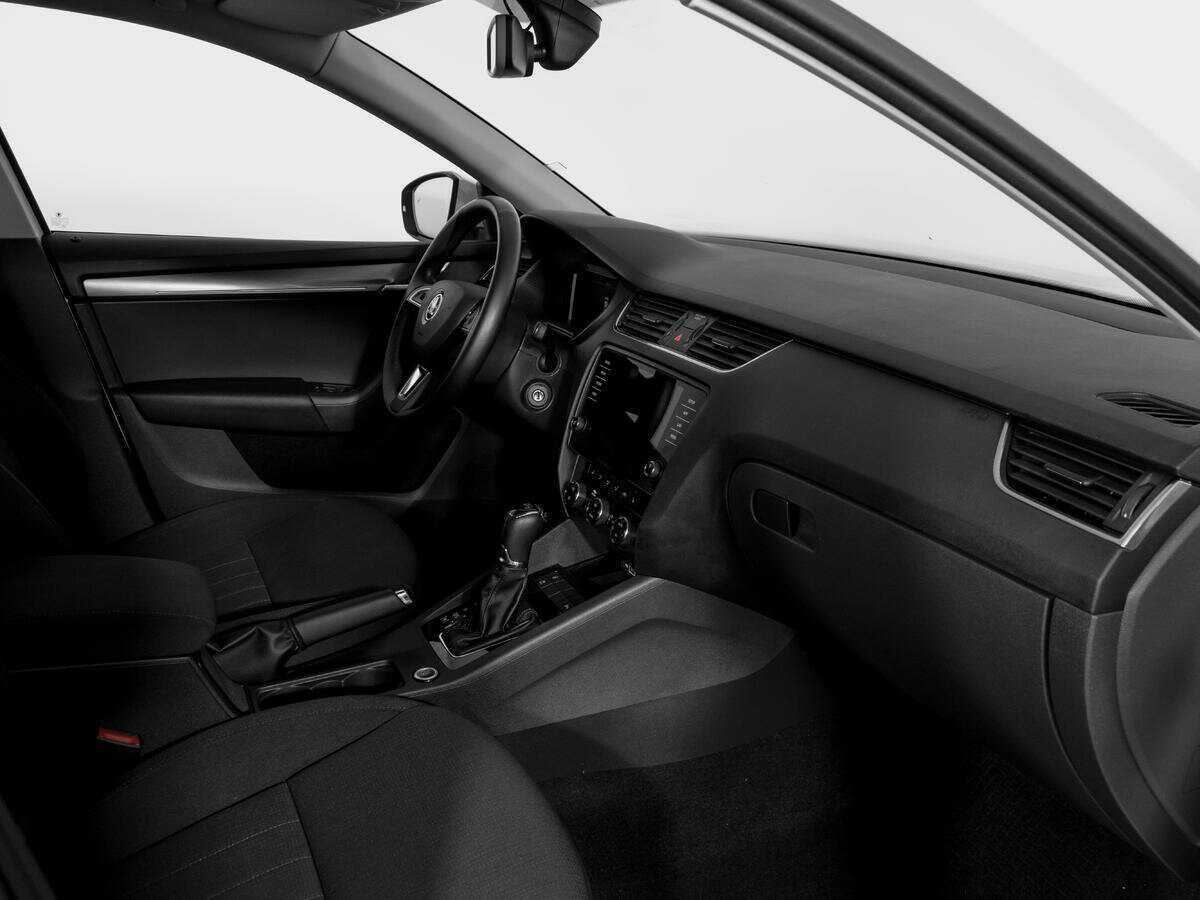 Skoda Octavia б/у, 2019, Роботизированная. Фото: #8