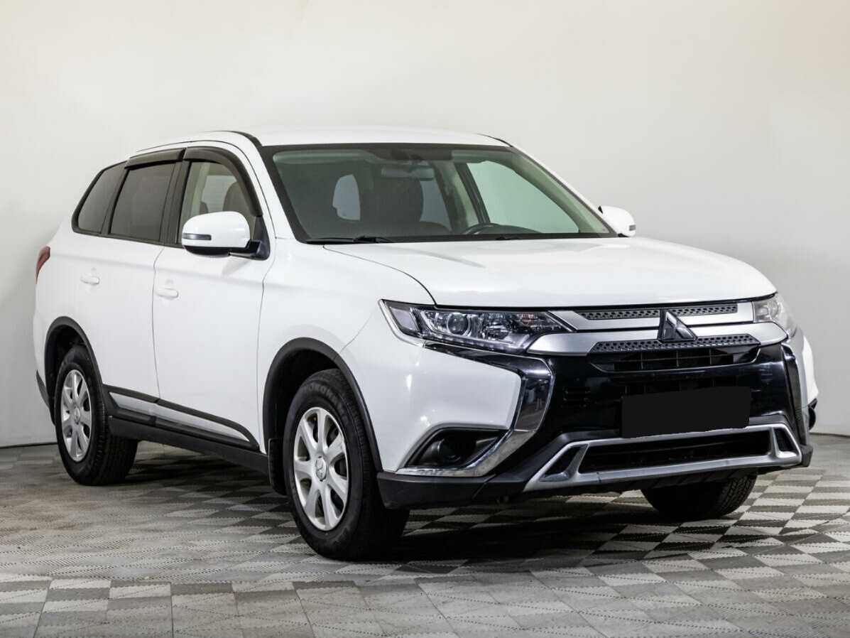 Mitsubishi Outlander б/у, 2020, Вариатор. Фото: #2