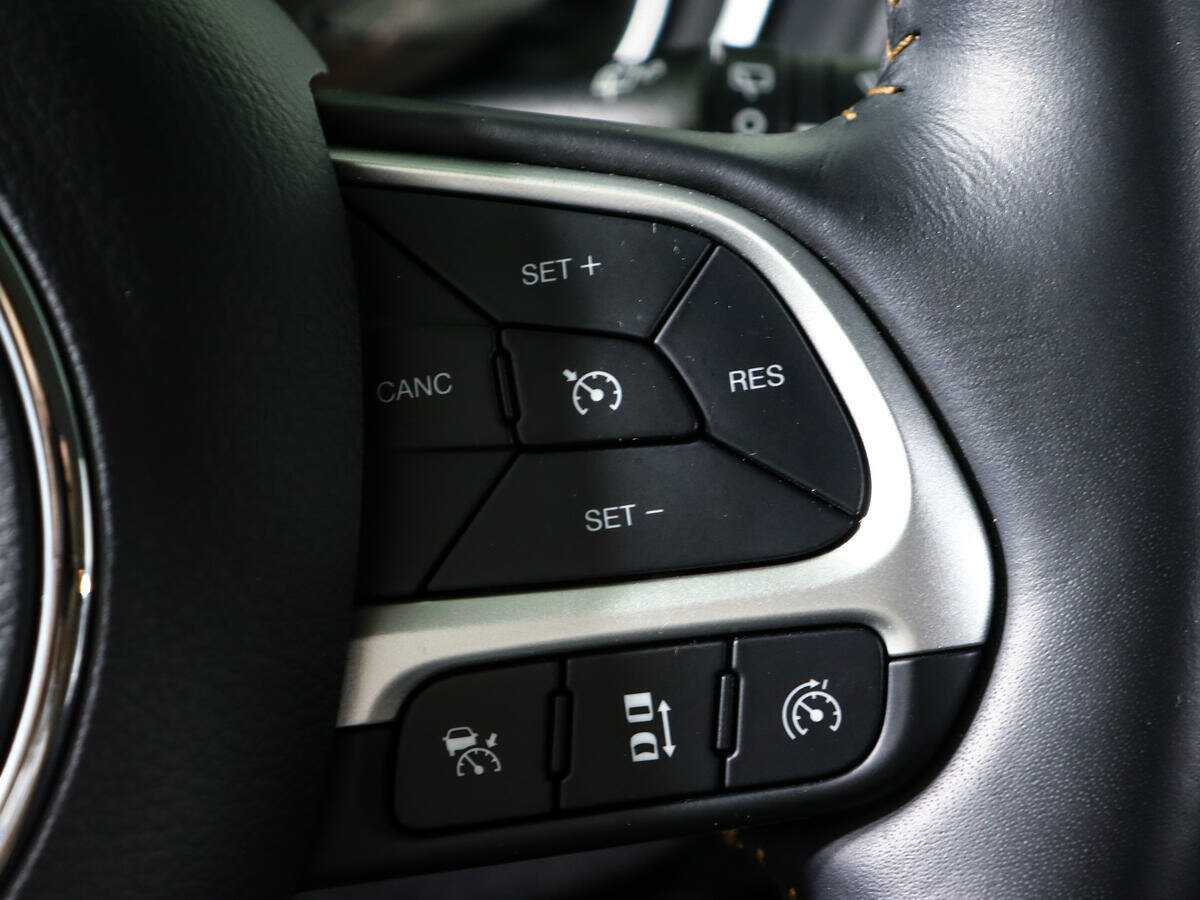 Jeep Compass б/у, 2019, Автоматическая. Фото: #17