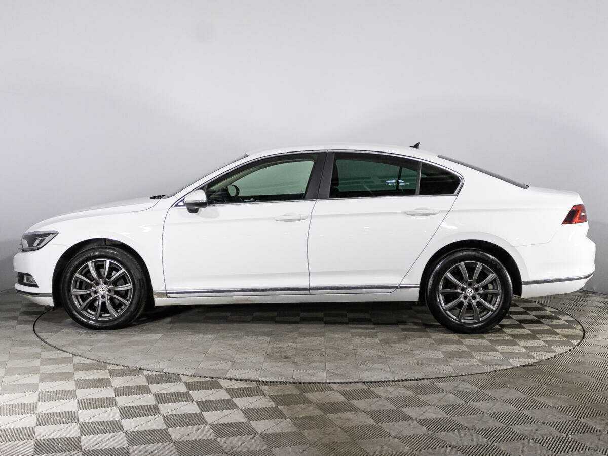 Volkswagen Passat б/у, 2017, Роботизированная. Фото: #7