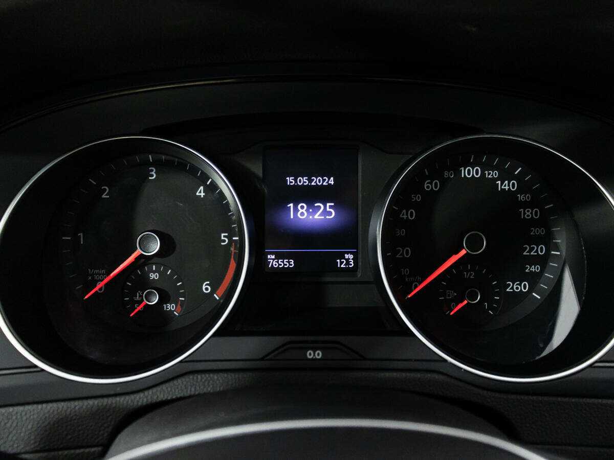 Volkswagen Passat б/у, 2017, Роботизированная. Фото: #11