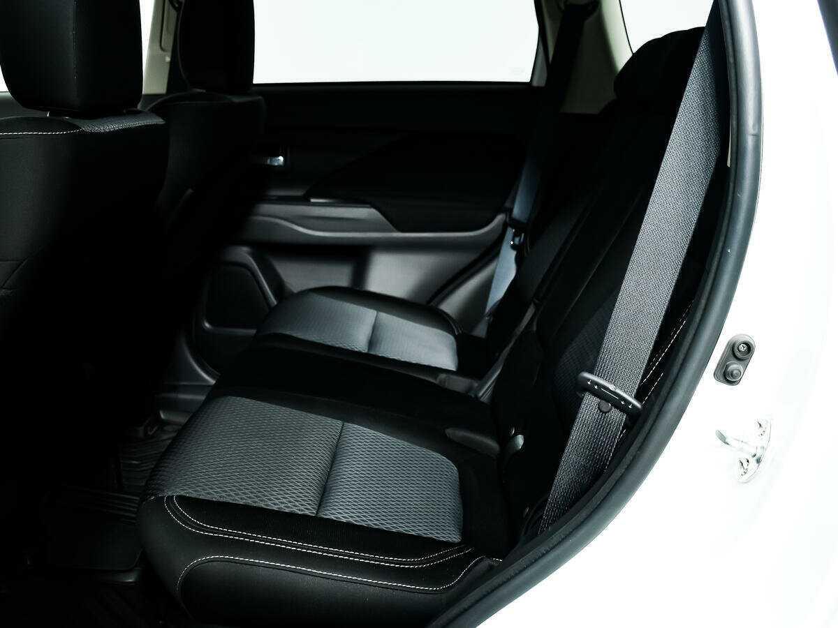 Mitsubishi Outlander б/у, 2019, Вариатор. Фото: #11