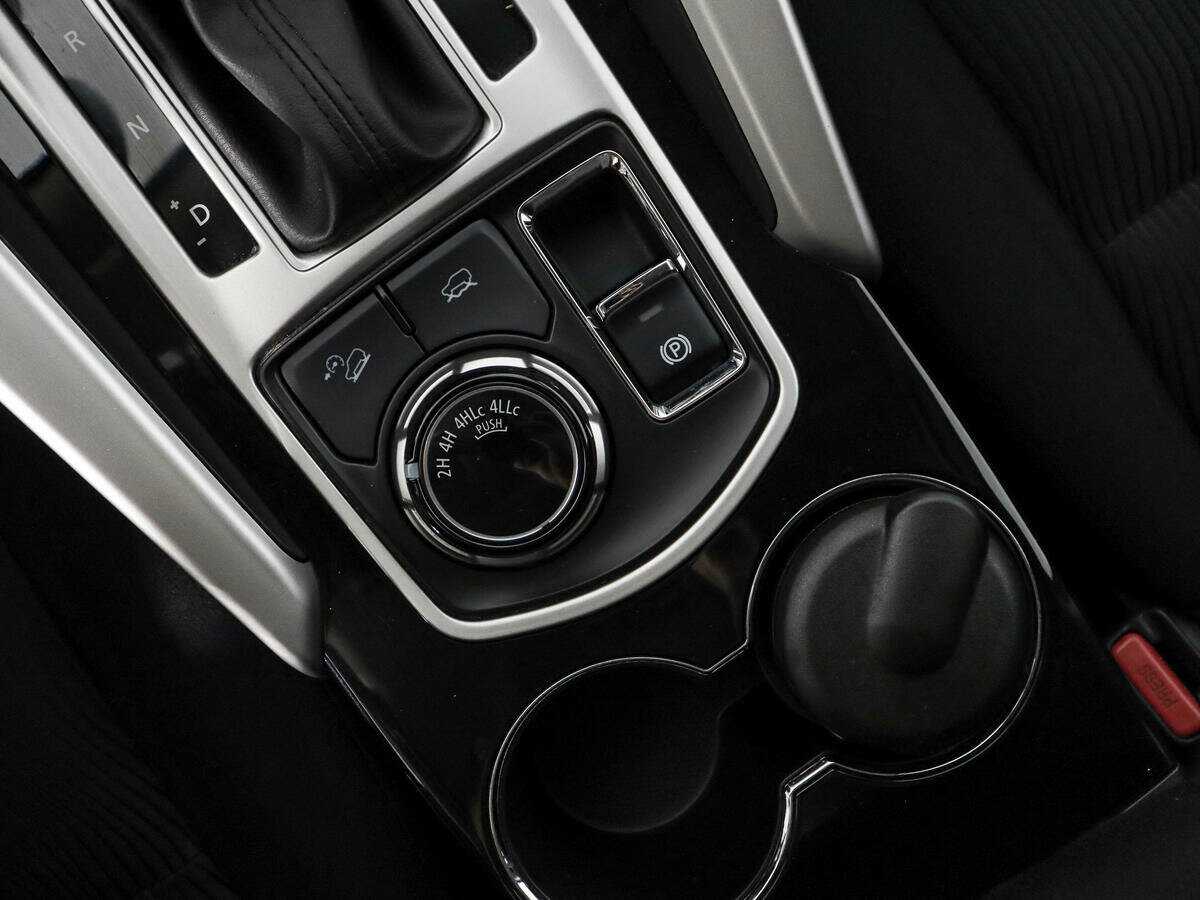 Mitsubishi Pajero Sport б/у, 2017, Автоматическая. Фото: #10