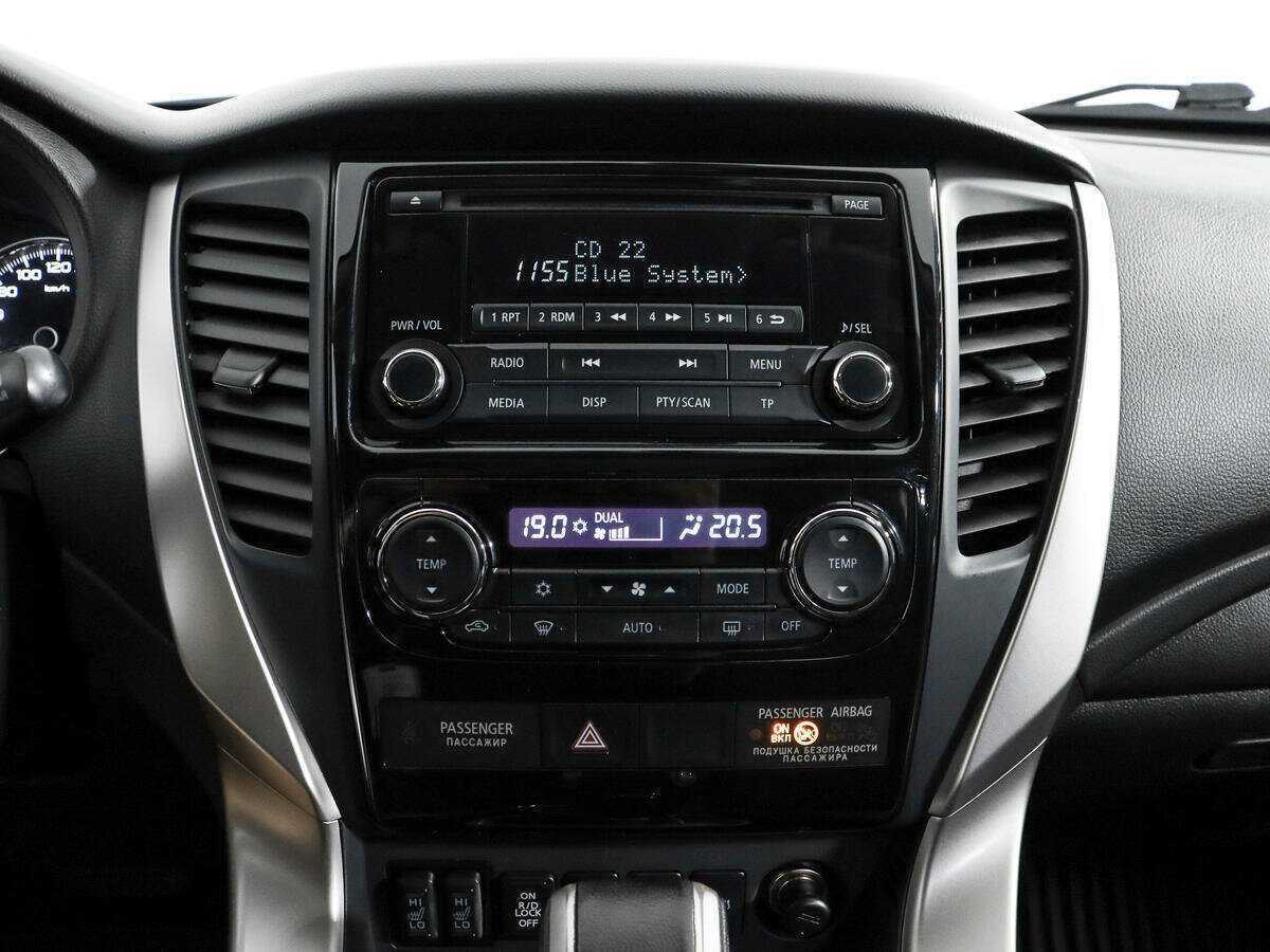 Mitsubishi Pajero Sport б/у, 2017, Автоматическая. Фото: #14