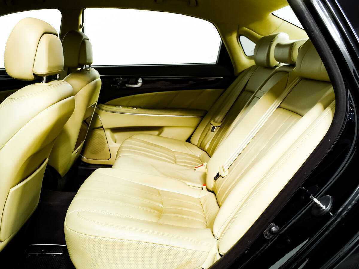 Hyundai Equus б/у, 2012, Автоматическая. Фото: #11