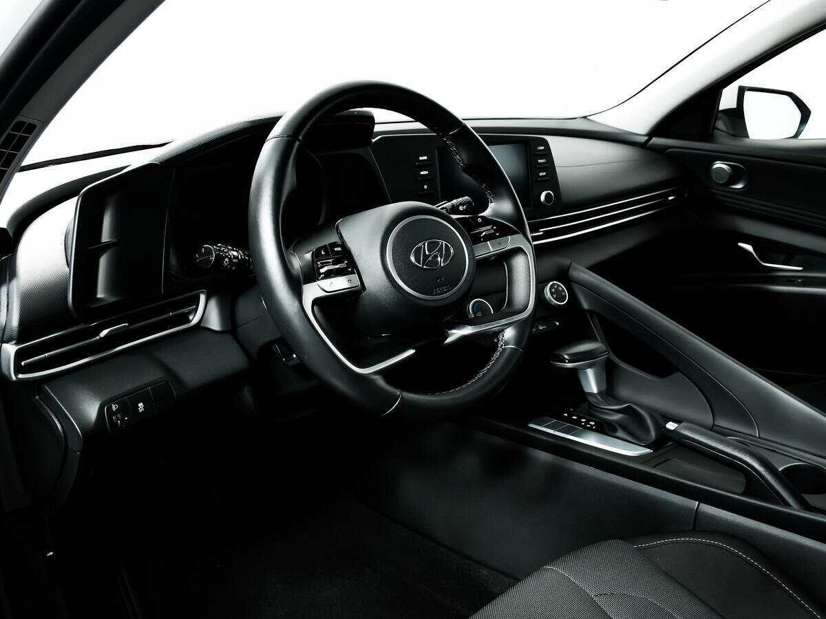 Hyundai Elantra б/у, 2022, Автоматическая. Фото: #12