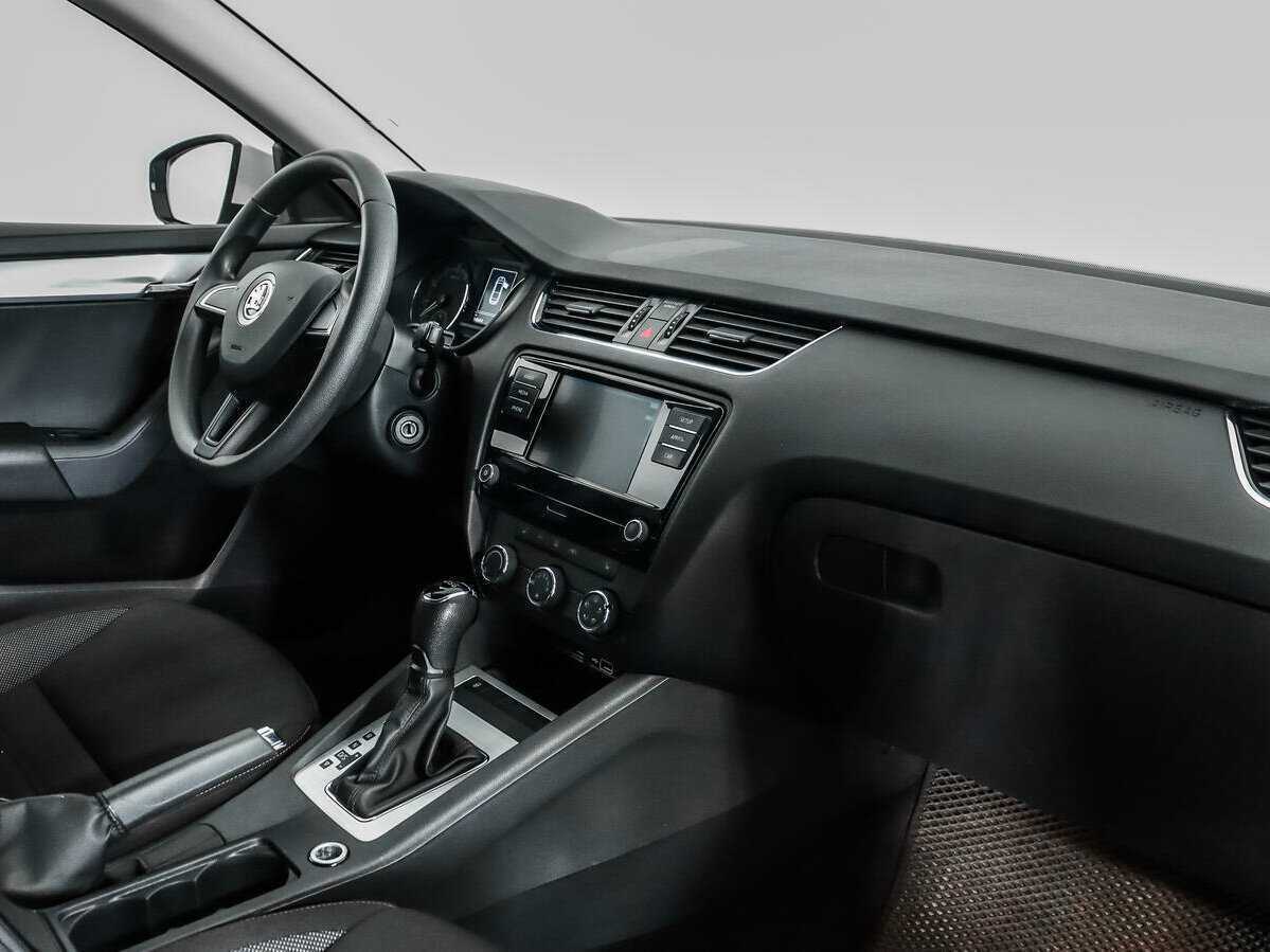 Skoda Octavia б/у, 2018, Роботизированная. Фото: #10