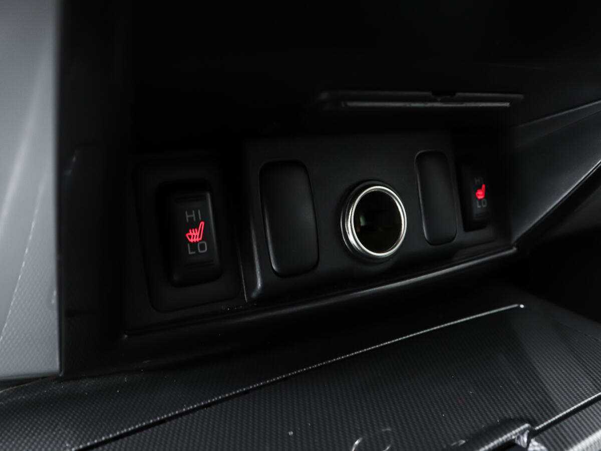 Mitsubishi Pajero Sport б/у, 2014, Автоматическая. Фото: #9