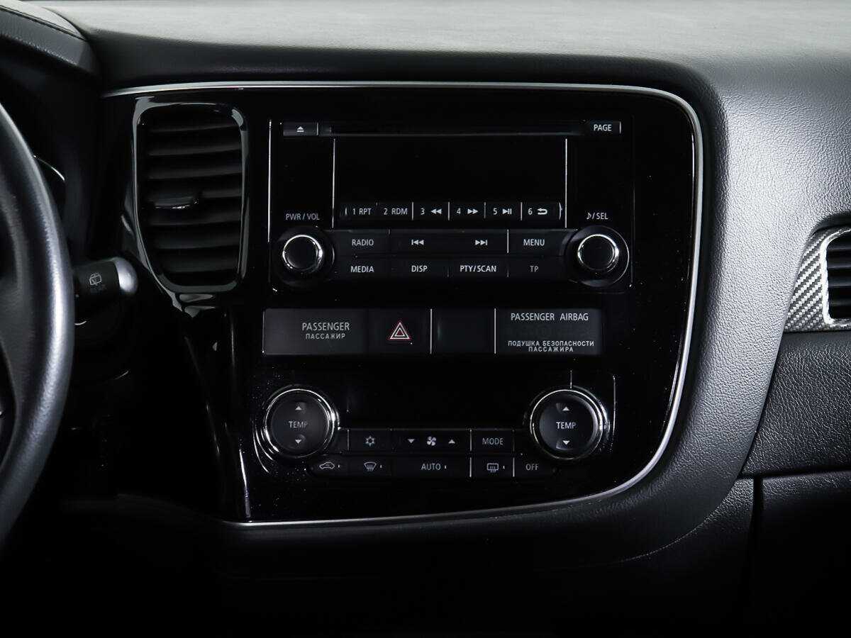 Mitsubishi Outlander б/у, 2018, Вариатор. Фото: #11