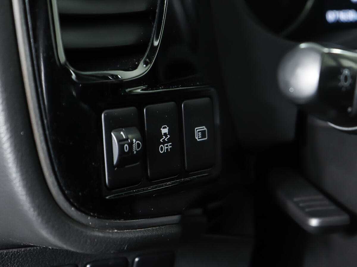 Mitsubishi Outlander б/у, 2018, Вариатор. Фото: #15