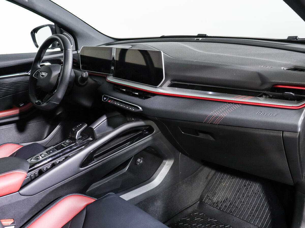 Geely Coolray б/у, 2023, Роботизированная. Фото: #8