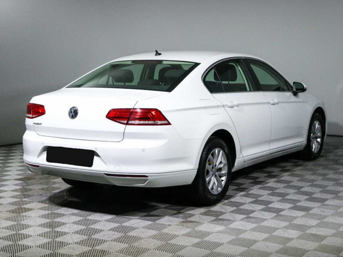 Volkswagen Passat б/у, 2019, Роботизированная. Фото: #3