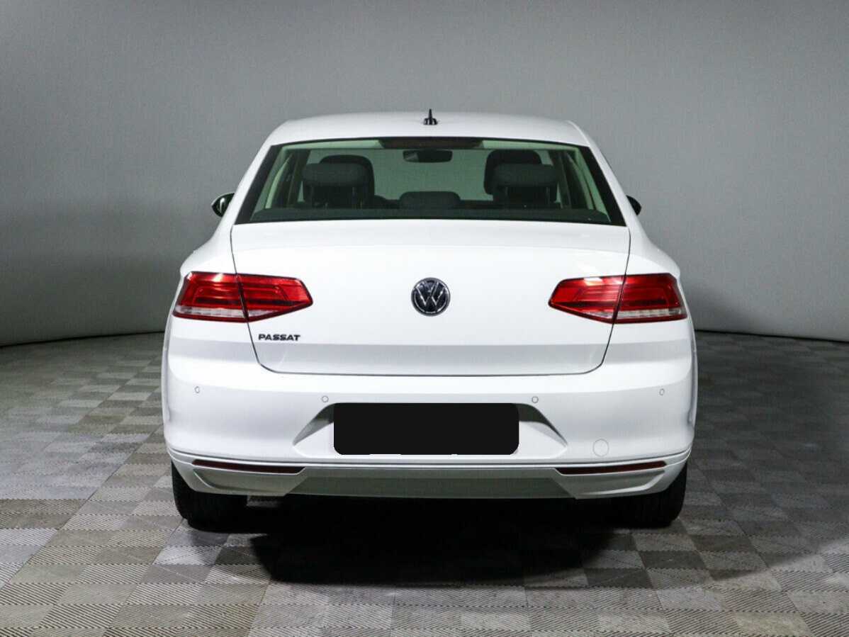 Volkswagen Passat б/у, 2019, Роботизированная. Фото: #4