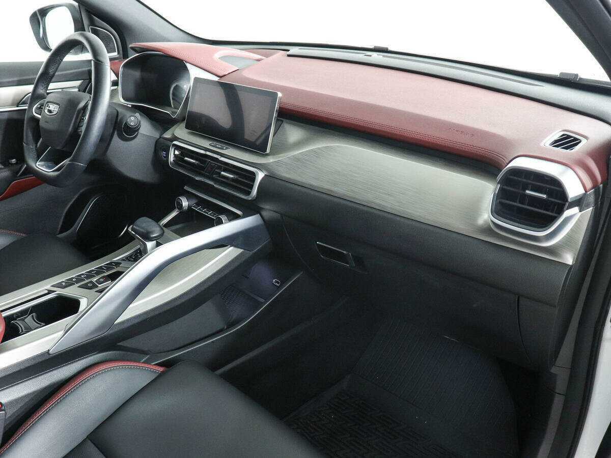 Geely Coolray б/у, 2023, Роботизированная. Фото: #9