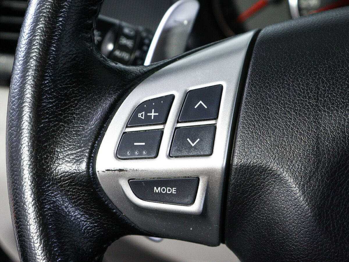 Mitsubishi Pajero Sport б/у, 2012, Автоматическая. Фото: #13