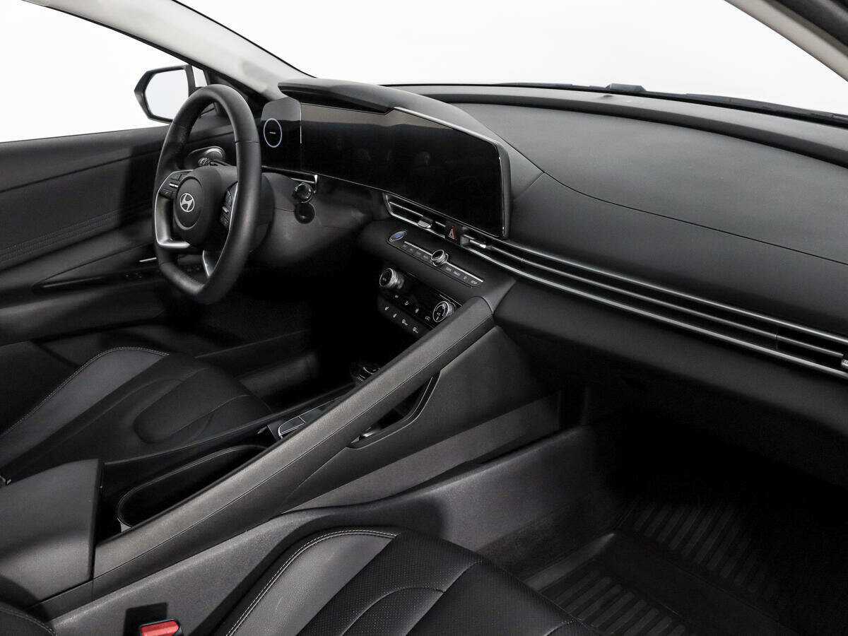 Hyundai Elantra б/у, 2024, Вариатор. Фото: #13