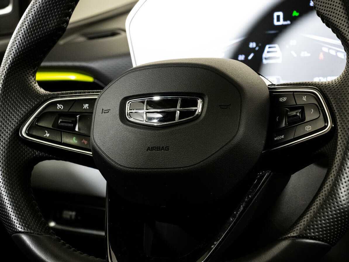 Geely Coolray б/у, 2023, Роботизированная. Фото: #9