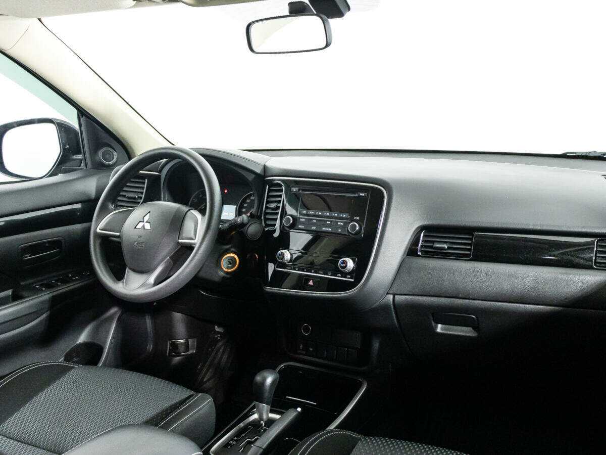 Mitsubishi Outlander б/у, 2021, Вариатор. Фото: #8